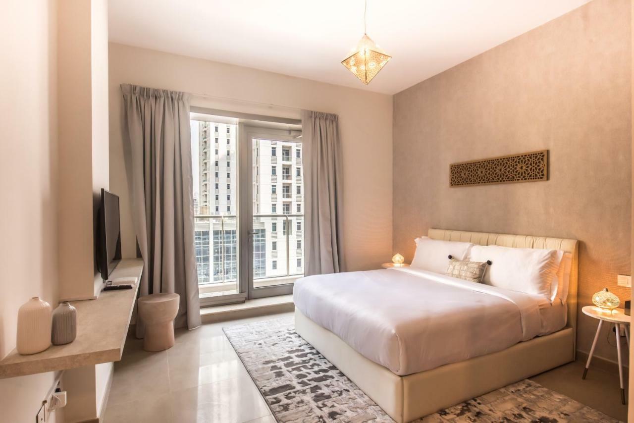 Fantastay Sparkle Tower Luxury 1 Br Dubai Exterior photo